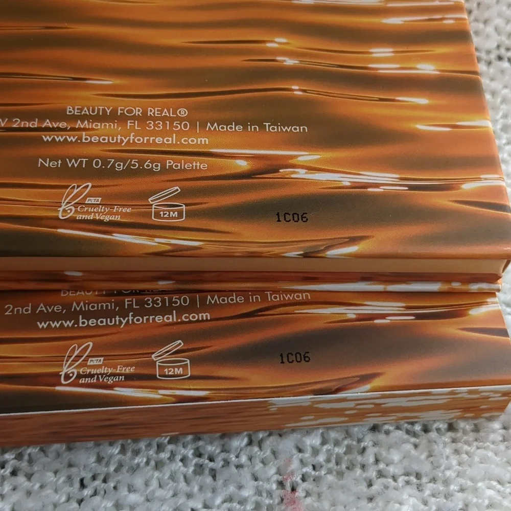 BEAUTY FOR REAL. Golden Hour Eyeshadow Palette, 5.6g/0.2oz - Picture 5 of 11